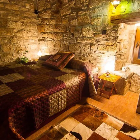 Fortaleza Medieval La Manyosa Country house